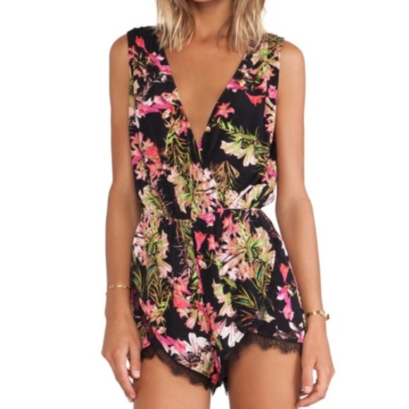 ✨HOST PICK ✨ Lovers + Friends Can’t Let Go Romper